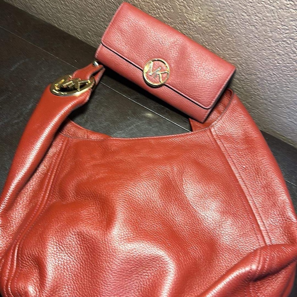 Michael Kors Bag & Wallet Set.